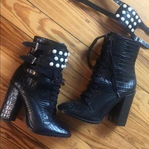 Schutz convertible combat boots. Pearl cuffs. Sz6
